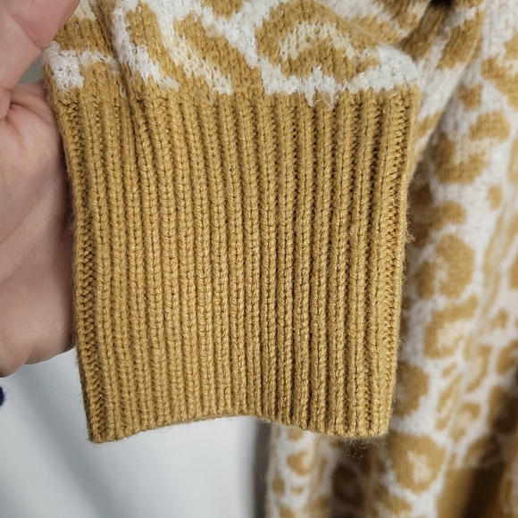 TORRID Popcorn Leopard Print Drop Shoulder Sweater Women's Size 2X - Picture 5 of 12